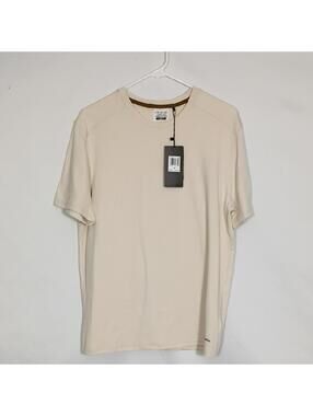 NWT Motion Bone Cloud Plus Short Sleeve Tee Mens Size Medium Workout Athleisure